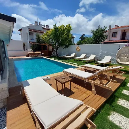 Talles Suit Otel Çeşme